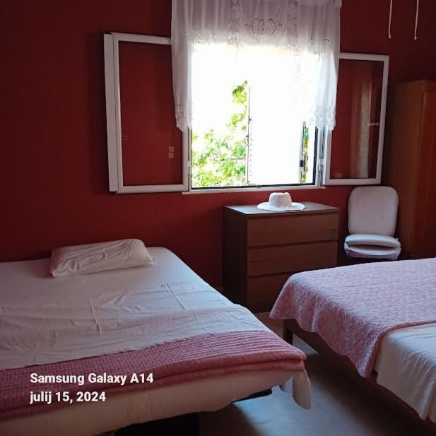 Acharavi Apartment อาคาราวี ภายนอก รูปภาพ